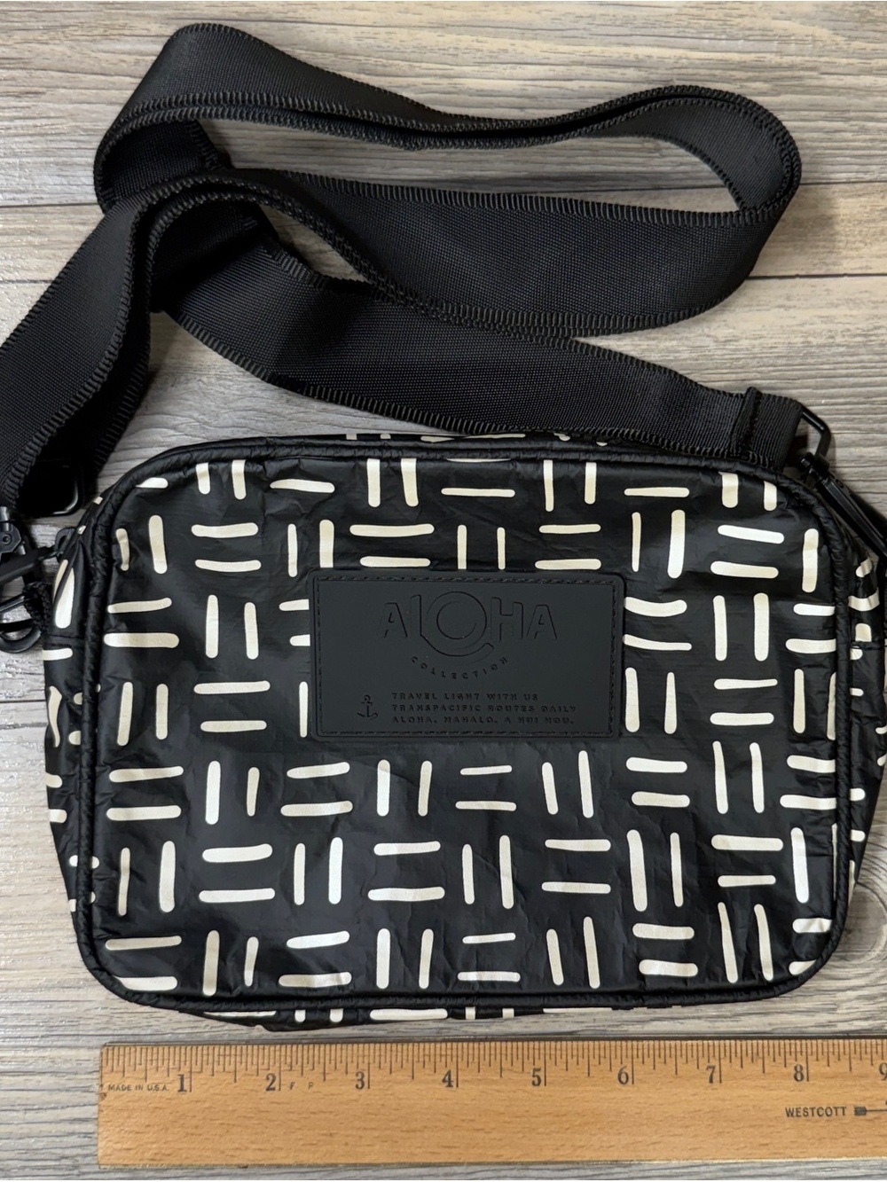 Aloha Collection LE TOUR Rattan Crossbody Bag - Picture 3 of 9